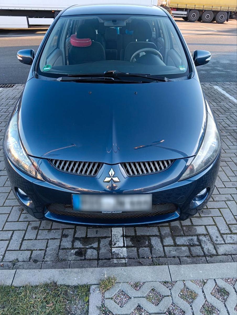Mitsubishi Grandis, 2005