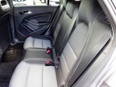 Fahrzeugabbildung Mercedes-Benz CLA 200 Shooting Brake /Automatik