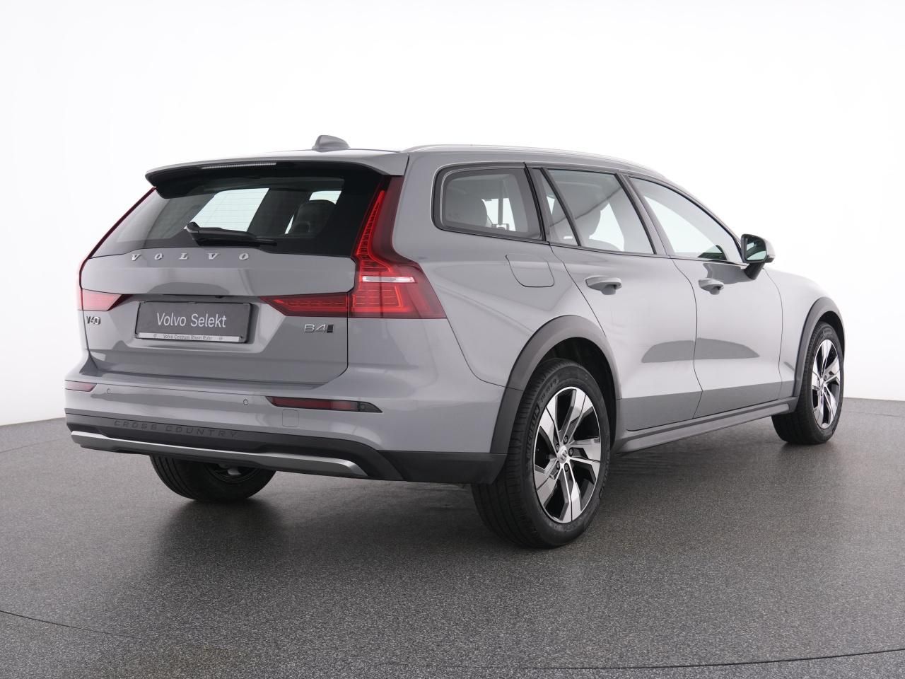 Volvo V60 Cross Country B4 AWD Plus+WINTERPAK+RFK+ foto 3