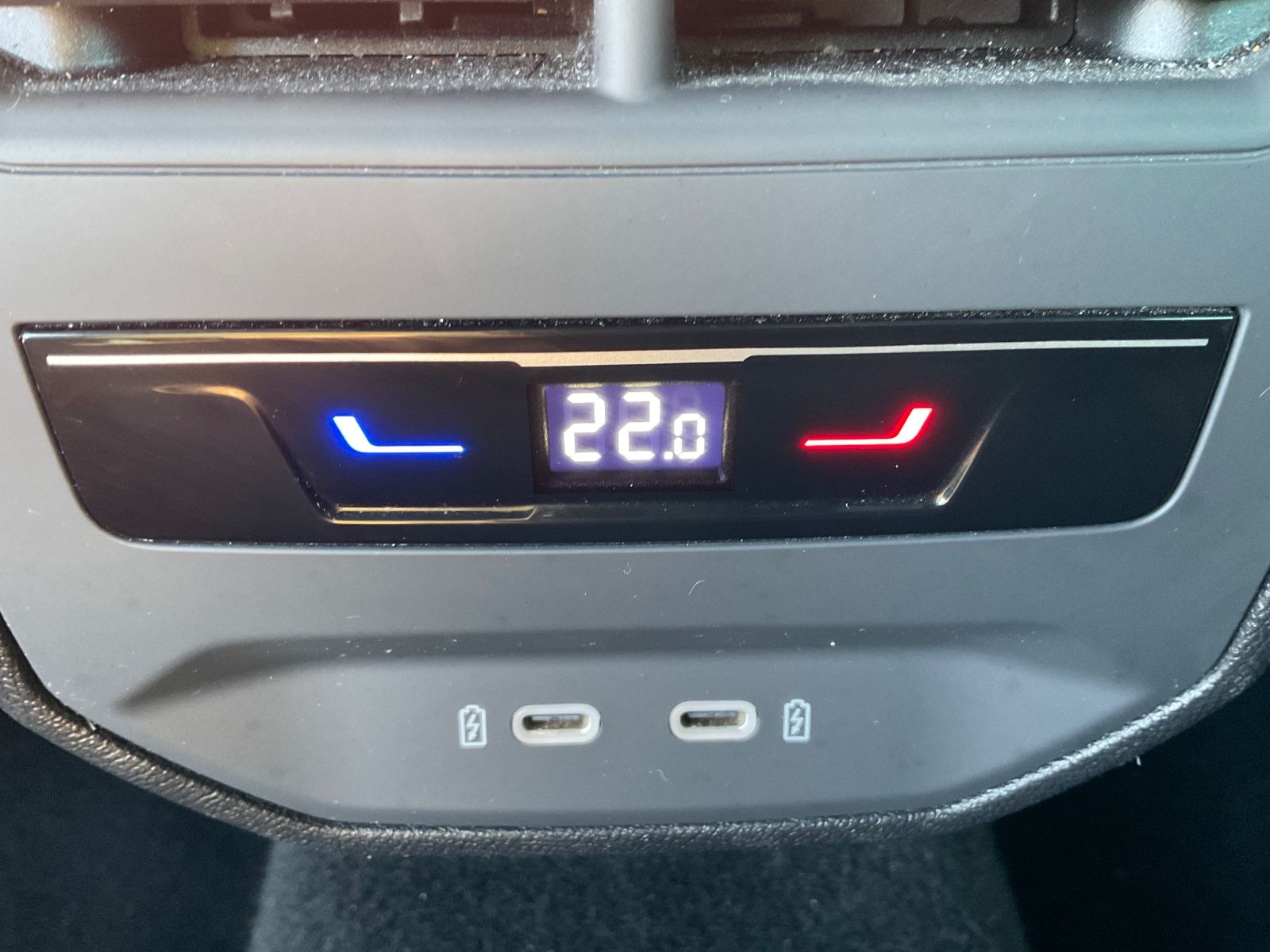 Fahrzeugabbildung SEAT Leon 1.5 eTSI,FR,DSG,ACC,Kamera,Carplay,