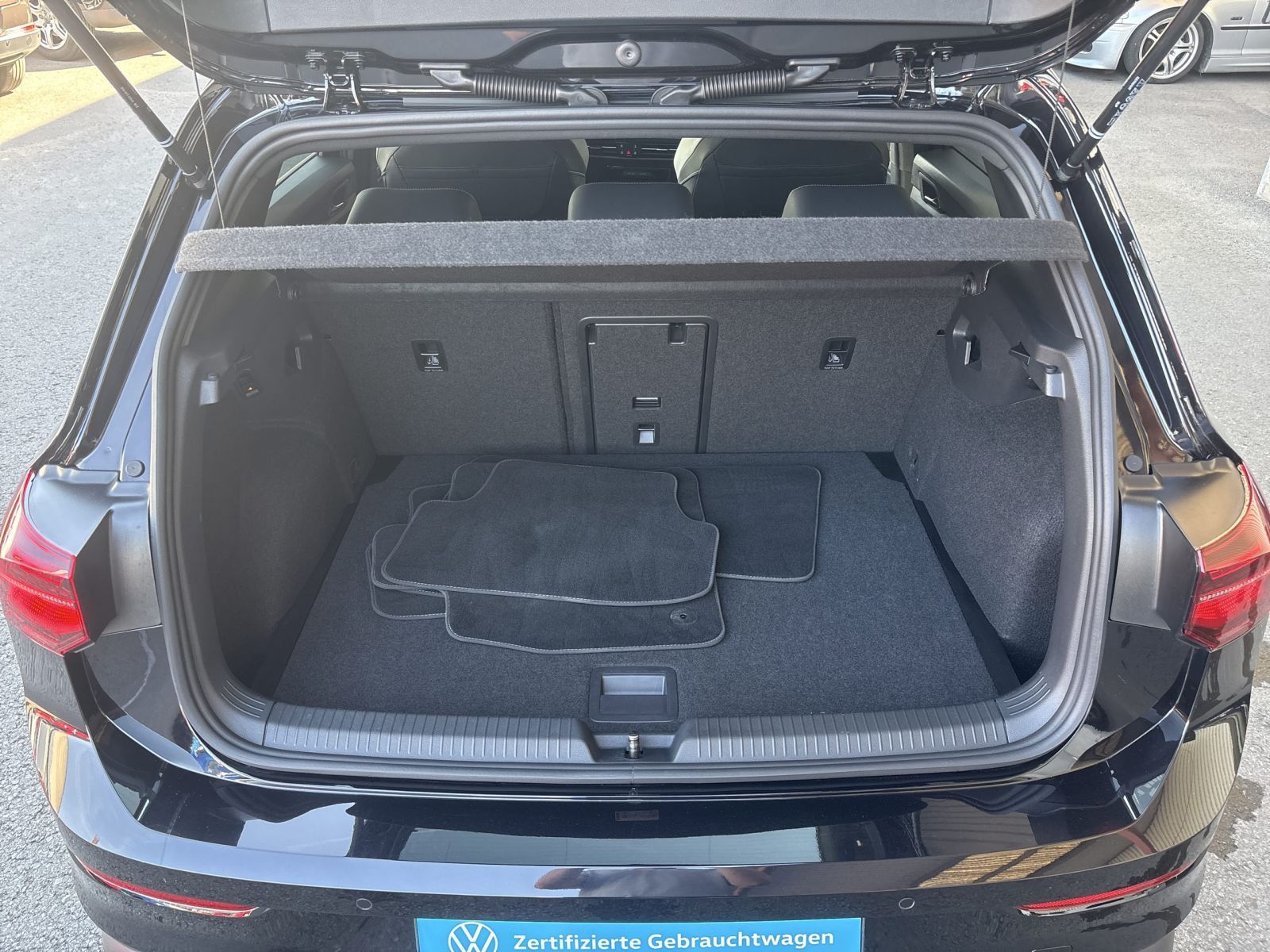 Volkswagen Golf GTD 2.0 TDI DSG AHK HUD Matrix Pano SHZ Rüc foto 13
