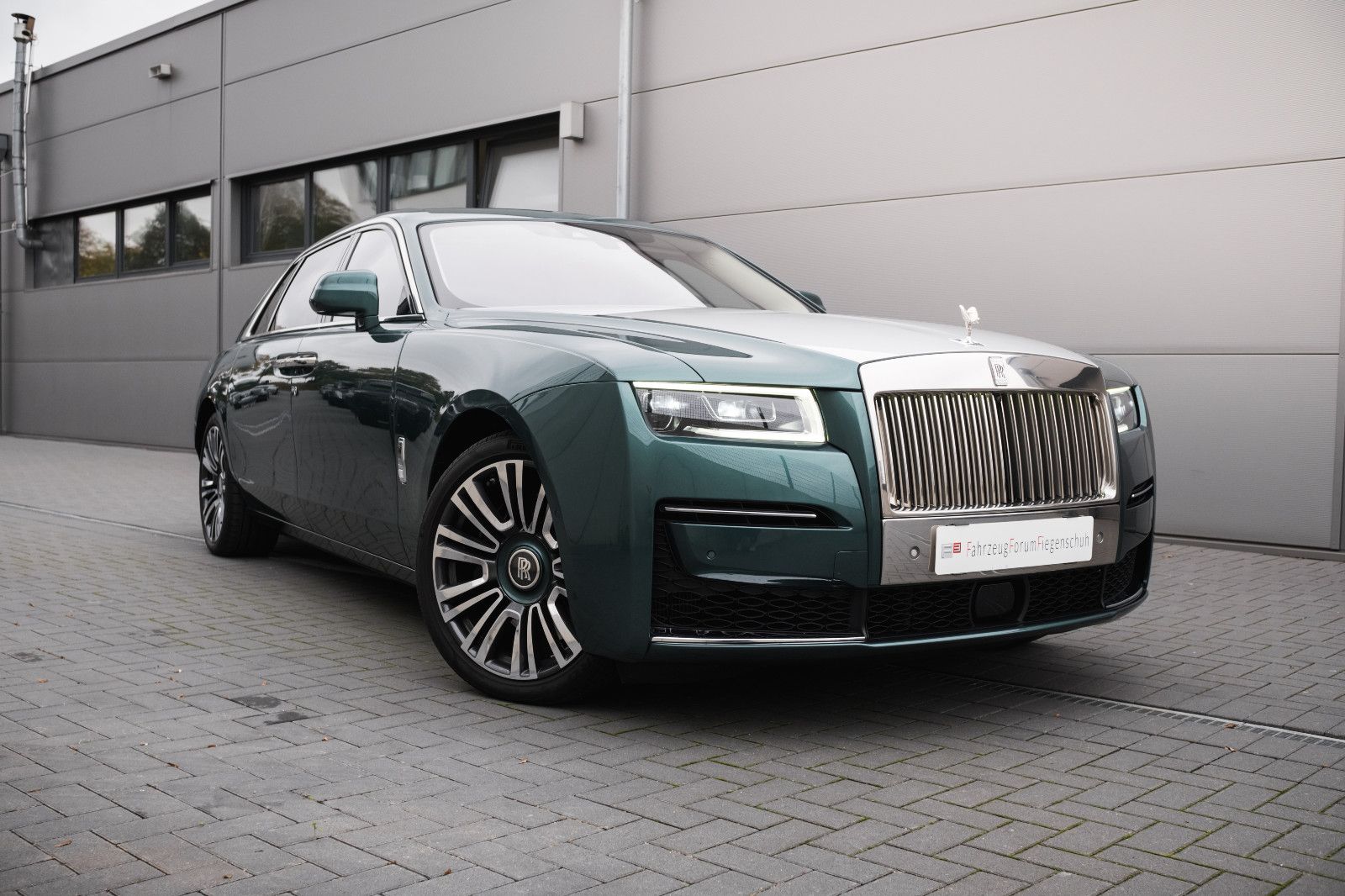 Fahrzeugabbildung Rolls-Royce Ghost EWB-Dt.Auto-