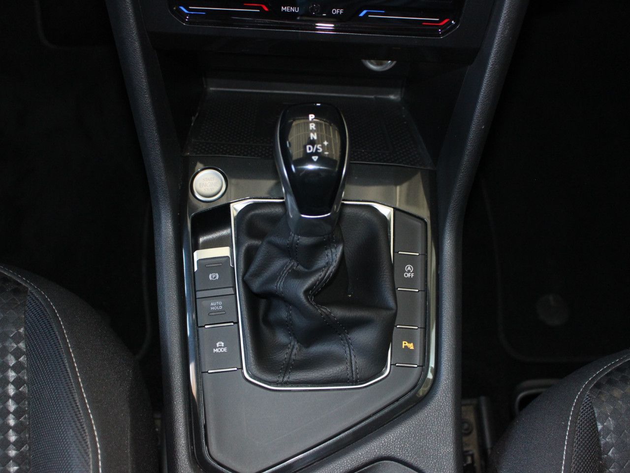 Fahrzeugabbildung Volkswagen Tiguan 1.5 TSI United DSG AHK/CAM/ACC/Navi