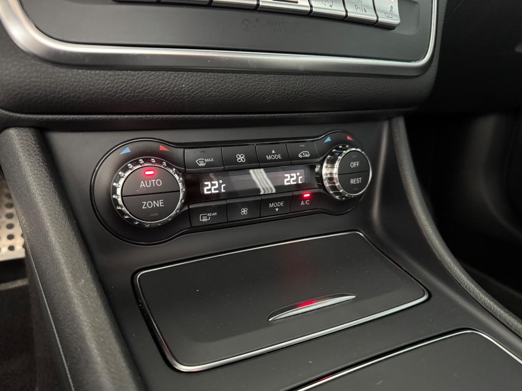 Mercedes-Benz A 220