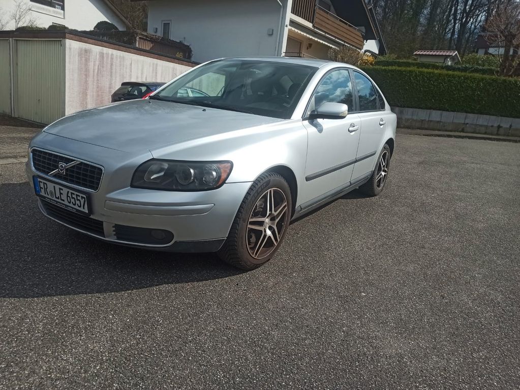Volvo S40