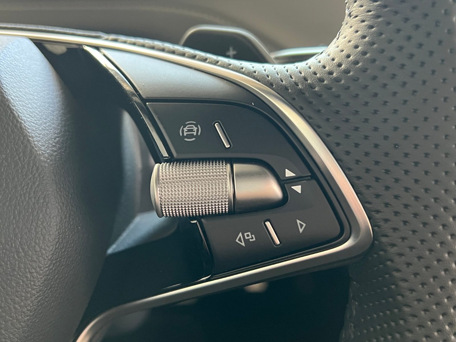 Fahrzeugabbildung SKODA Enyaq Coupé 85 Sportline *AHK, Matrix-LED, 21"-F