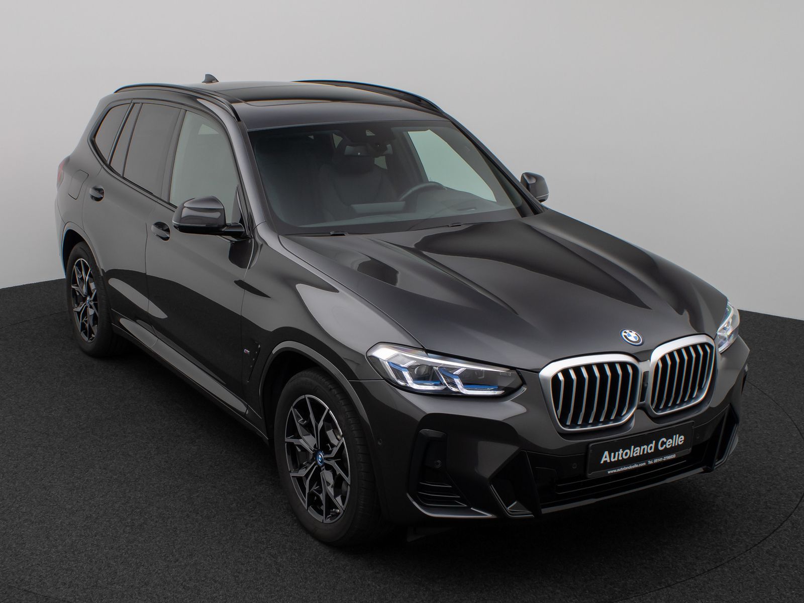 Fahrzeugabbildung BMW X3 xD30e M Sport Panorama Laser 360°HUD Komfort