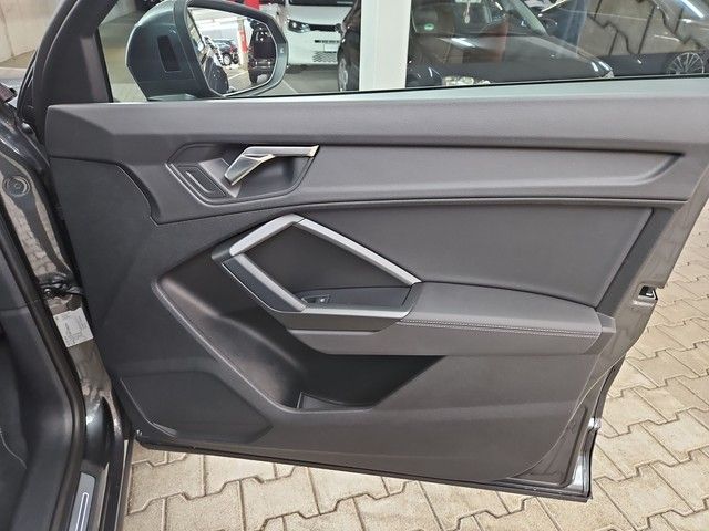 Audi Q3 S line ACC LED KAMERA NAVI VIRTUAL COCKPIT EI foto 16