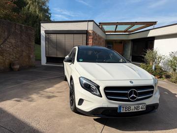 صورة 7 لـ 2014 Mercedes-BENZ GLA