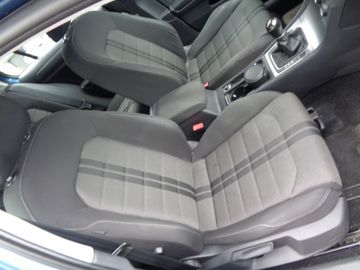 Volkswagen Golf - 12