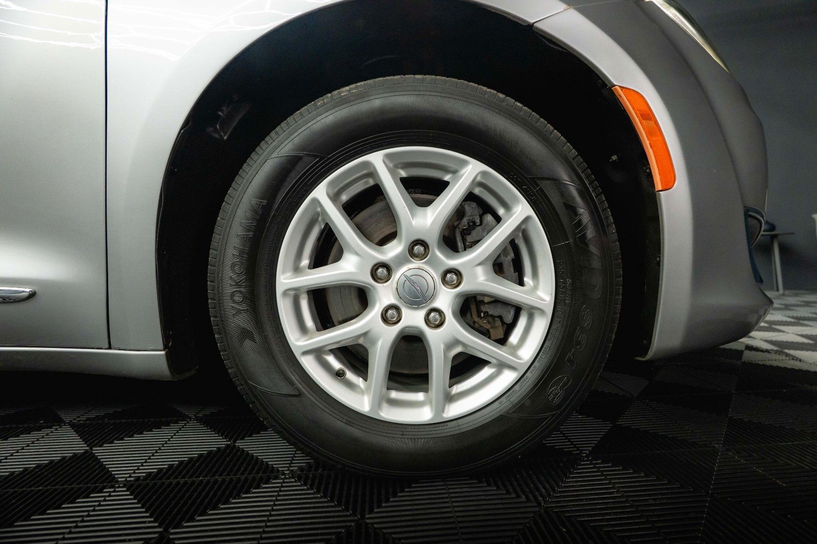 Fahrzeugabbildung Chrysler Pacifica 3.6 V6 Touring L *7 Sitze*LED*Kamera*