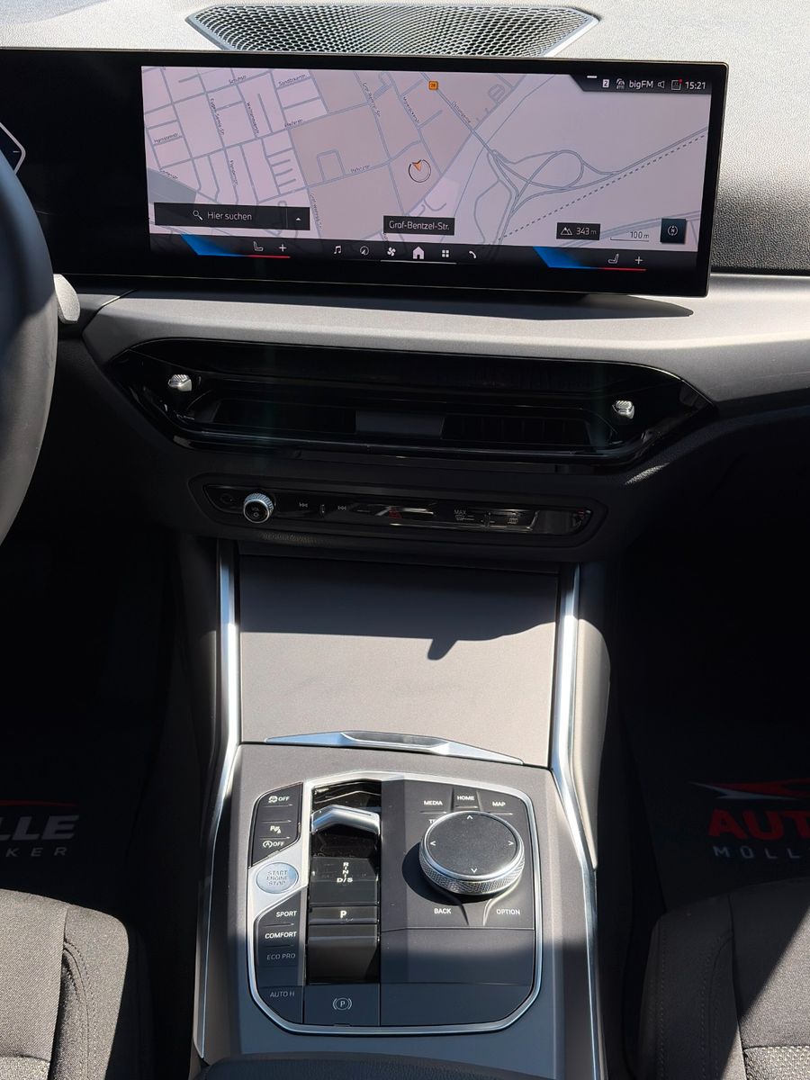 Fahrzeugabbildung BMW 318i Touring CockPit+ Alarm 3Z-Klima Kamera SHZ