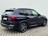 BMW X5  M50d"Innovation/Driving-Paket/Pano/AHK..." - schwarze BMW X5 M50