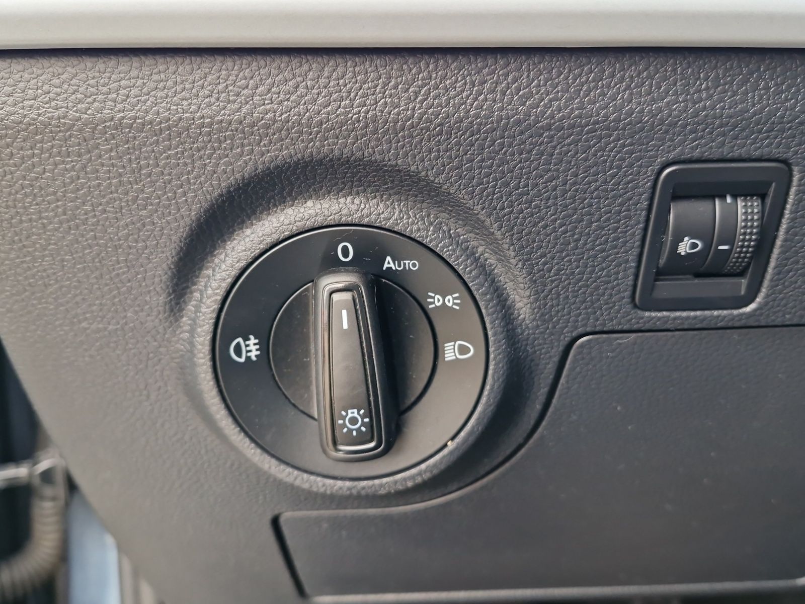 Fahrzeugabbildung SEAT Arona Style 1.0 TSI LED Klima SH