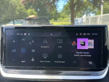 Peugeot 2008 GT PT 130 EAT8 Navi+RFK+LED+SHZ+Carplay+LM