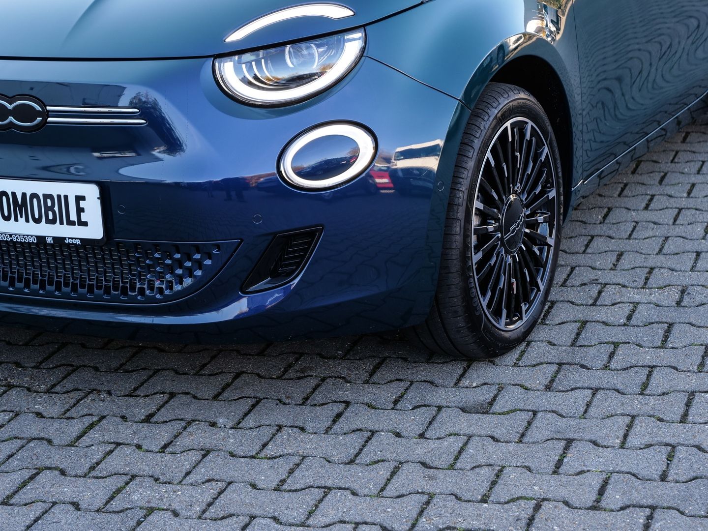 Fiat 500e Icon 42 kWh // Style-Paket // Komfort-Paket imagem 3