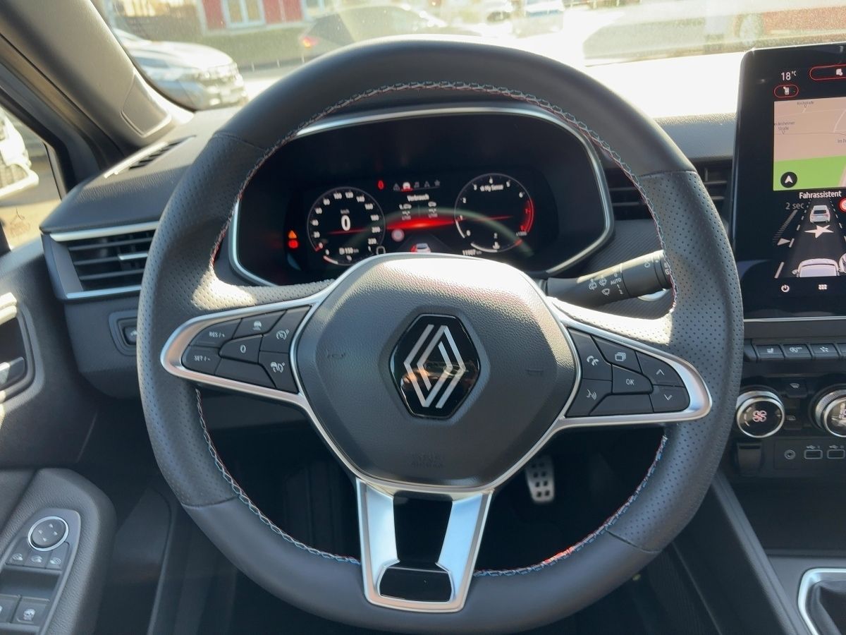 Fahrzeugabbildung Renault Clio ESPRIT ALPINE TCE 90 Navi SHZ Kamera