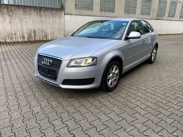 Audi A3 1.4 TFSI Ambiente~Leder~Xenon~Pdc~Shz~8Fach