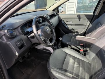 Dacia Duster II Celeb. 15 Years+Navi+Kamera+AHK+SHZ