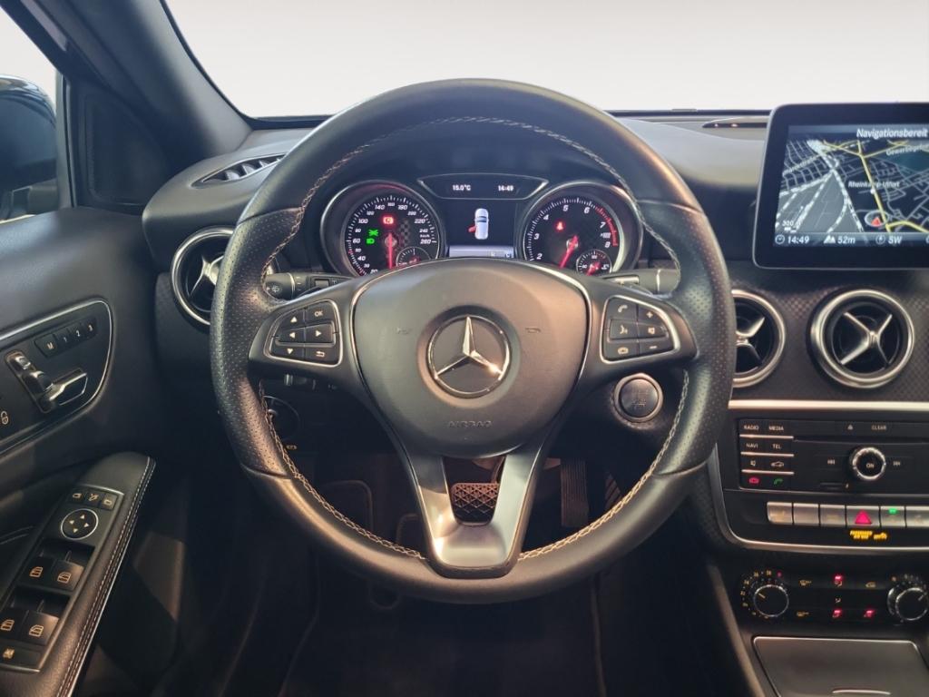 Mercedes-Benz A 250 BlueEfficiency Urban AUTOMATIK NAV LED SIT