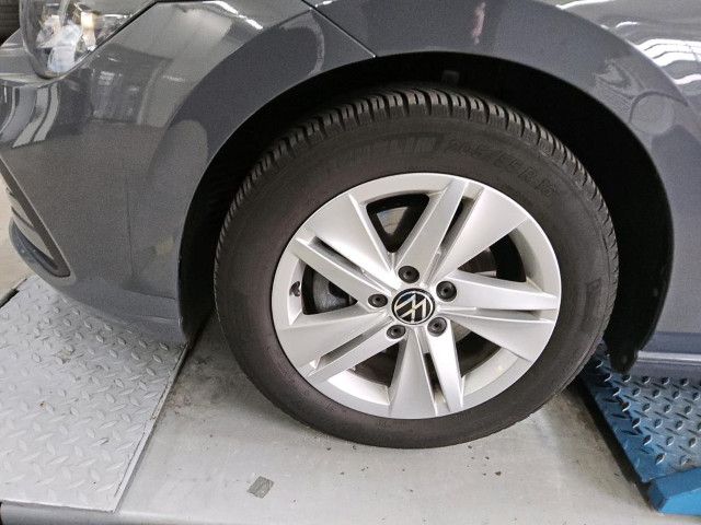 Volkswagen Golf - Bild 8