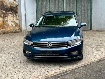 Volkswagen Passat Variant - 2