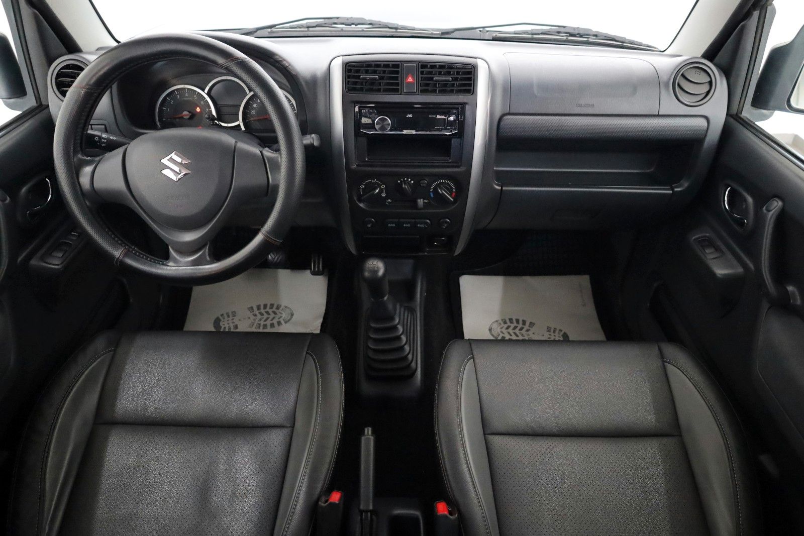 Fahrzeugabbildung Suzuki Jimny Ranger Style 4 Sitzer,AHK,Allwetter Reifen