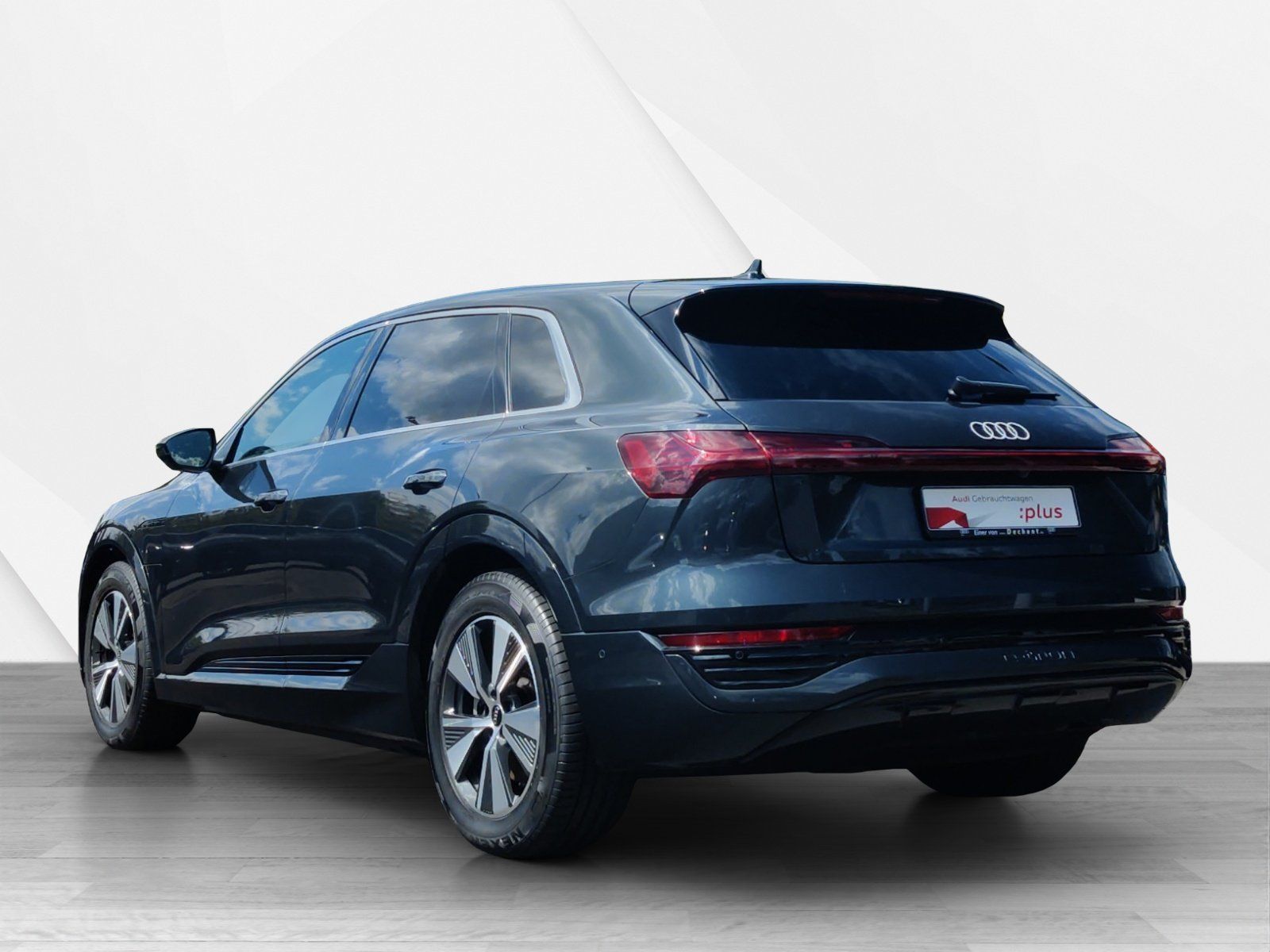 Fahrzeugabbildung Audi Q8 e-tron 55 quattro advanced 360,AHK,HUD,LED