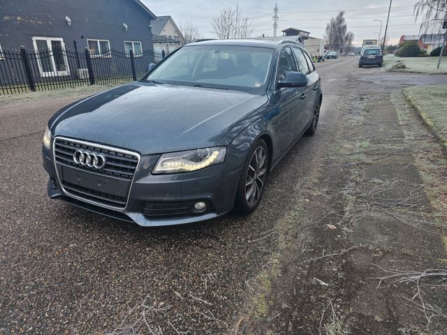 Audi A4 Avant Attraction