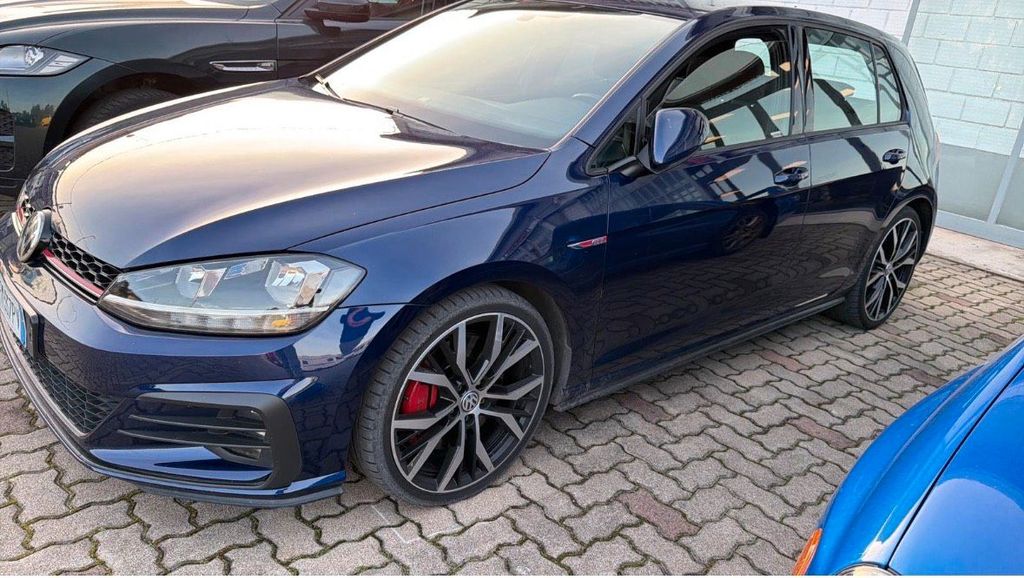 Image of Volkswagen Golf