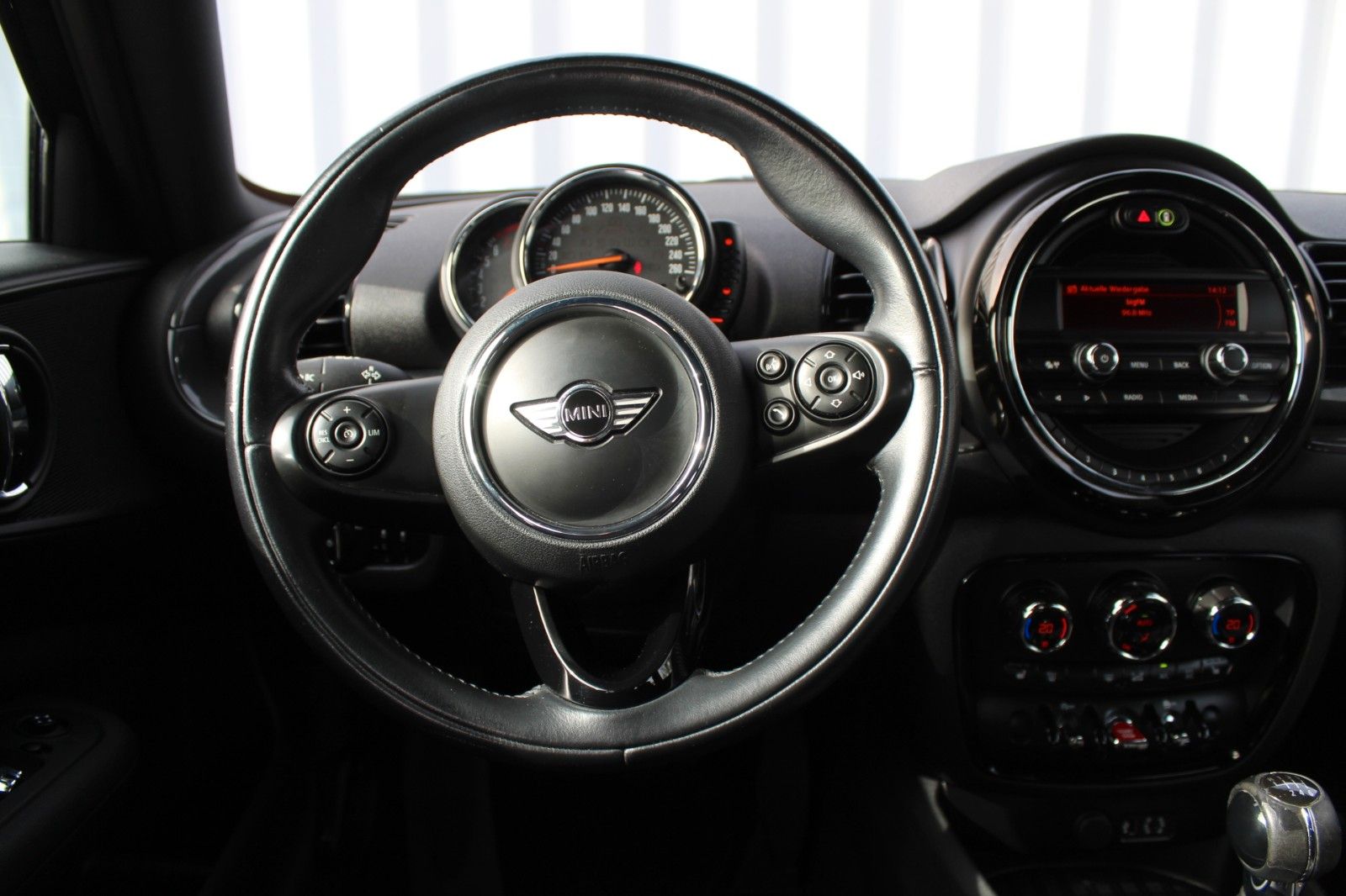 Fahrzeugabbildung MINI COOPER Clubman AHK*Klimaautom.*Sitzh.