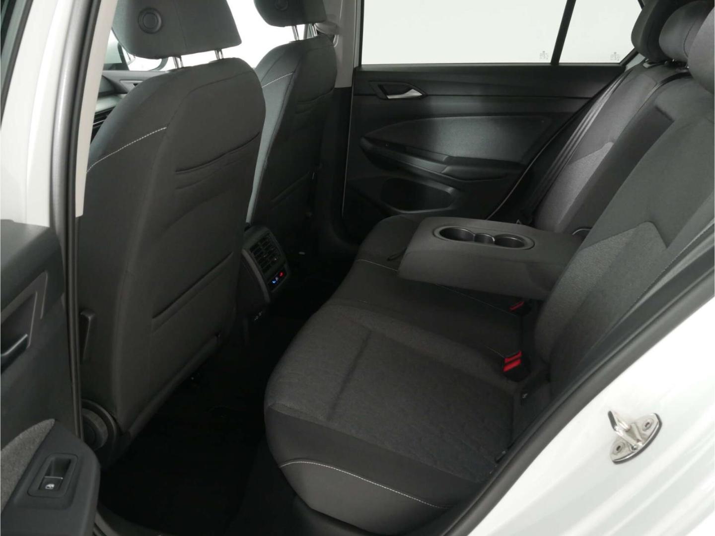 Volkswagen Golf 1.0 eTSI Move DSG App-Connect/SH/Klima, миниатюра 18