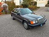 Mercedes-Benz 190 - Mercedes-Benz 190 mit Diesel-Antrieb