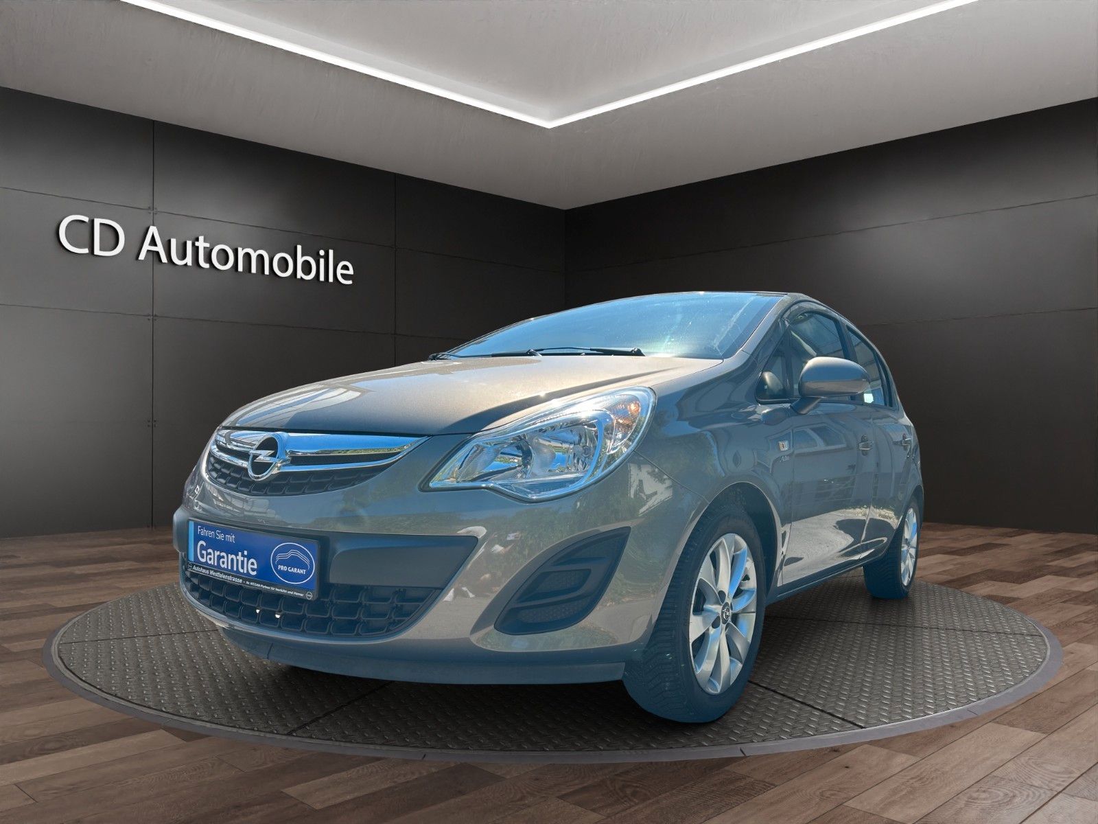Fahrzeugabbildung Opel Corsa D Active/Top Gepflegt/2.Hand/Service Neu