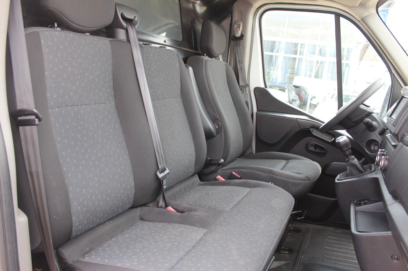 Fahrzeugabbildung Opel Movano B L2H2 3,3t AC/PDC/LED/TEMPOMAT