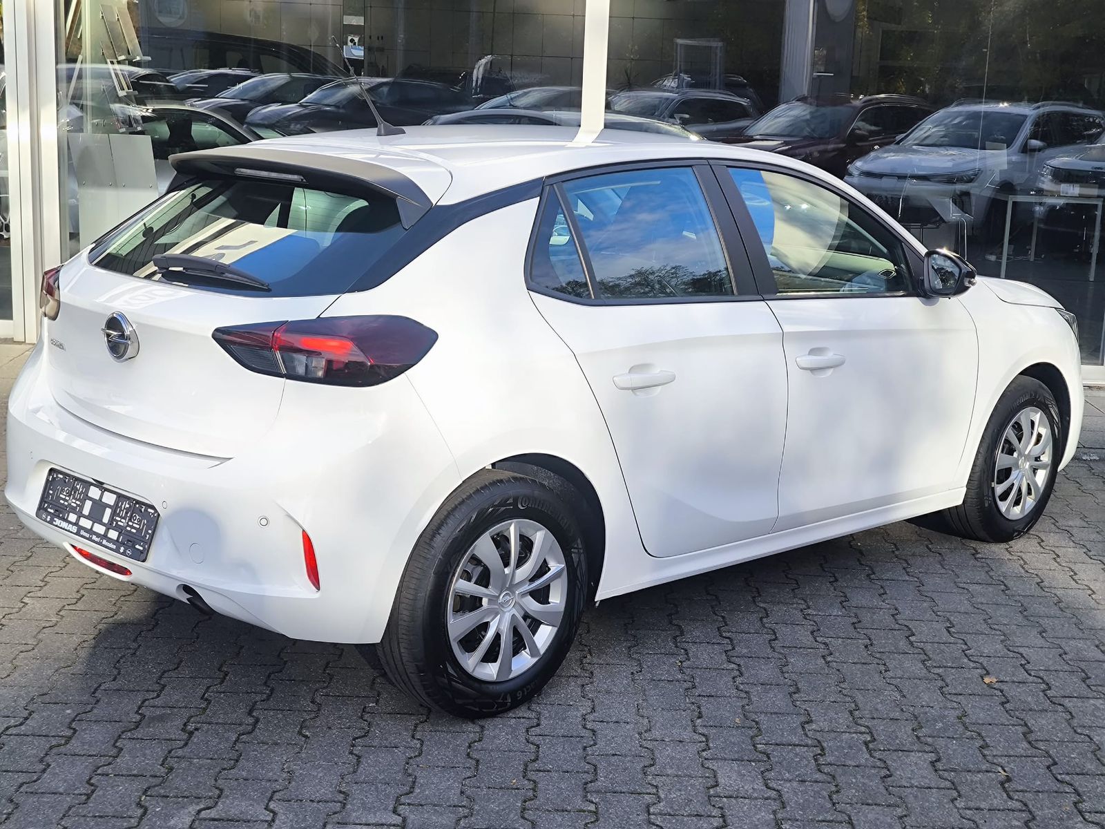 Fahrzeugabbildung Opel Corsa Edit 5TÜR+NAV+SHZ+KLIMA+KAMER+TEMP+MFL+DAB