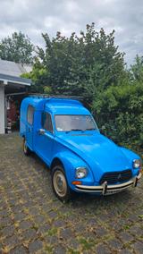 Citroën 2 CV Acadiane - blaue Citroën 2 CV