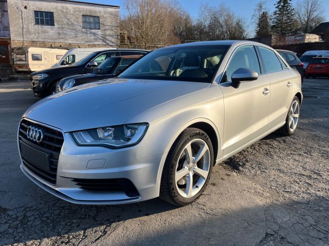 Audi A3 1.8TFSI Limousine ambiente*AUTOMATIK*180PS*