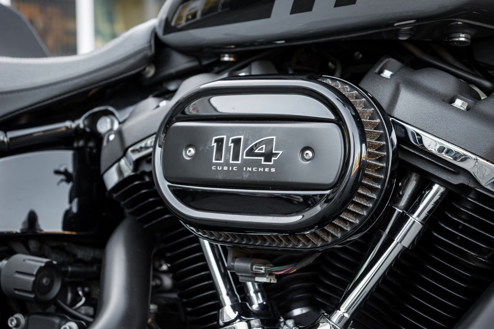 Fahrzeugabbildung Harley-Davidson FXFBS FAT BOB 114 CUI SOFTAIL - JEKILL&HYDE -