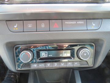 Fahrzeugabbildung SKODA Fabia Ambition ACC NAVI PANO LED KAMERA 1.Hd