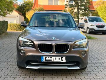 2010 BMW X1 照片 1