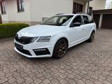 Skoda Octavia 2.0 TSI DSG RS Combi 8-fach ber.  - Skoda Octavia von privat