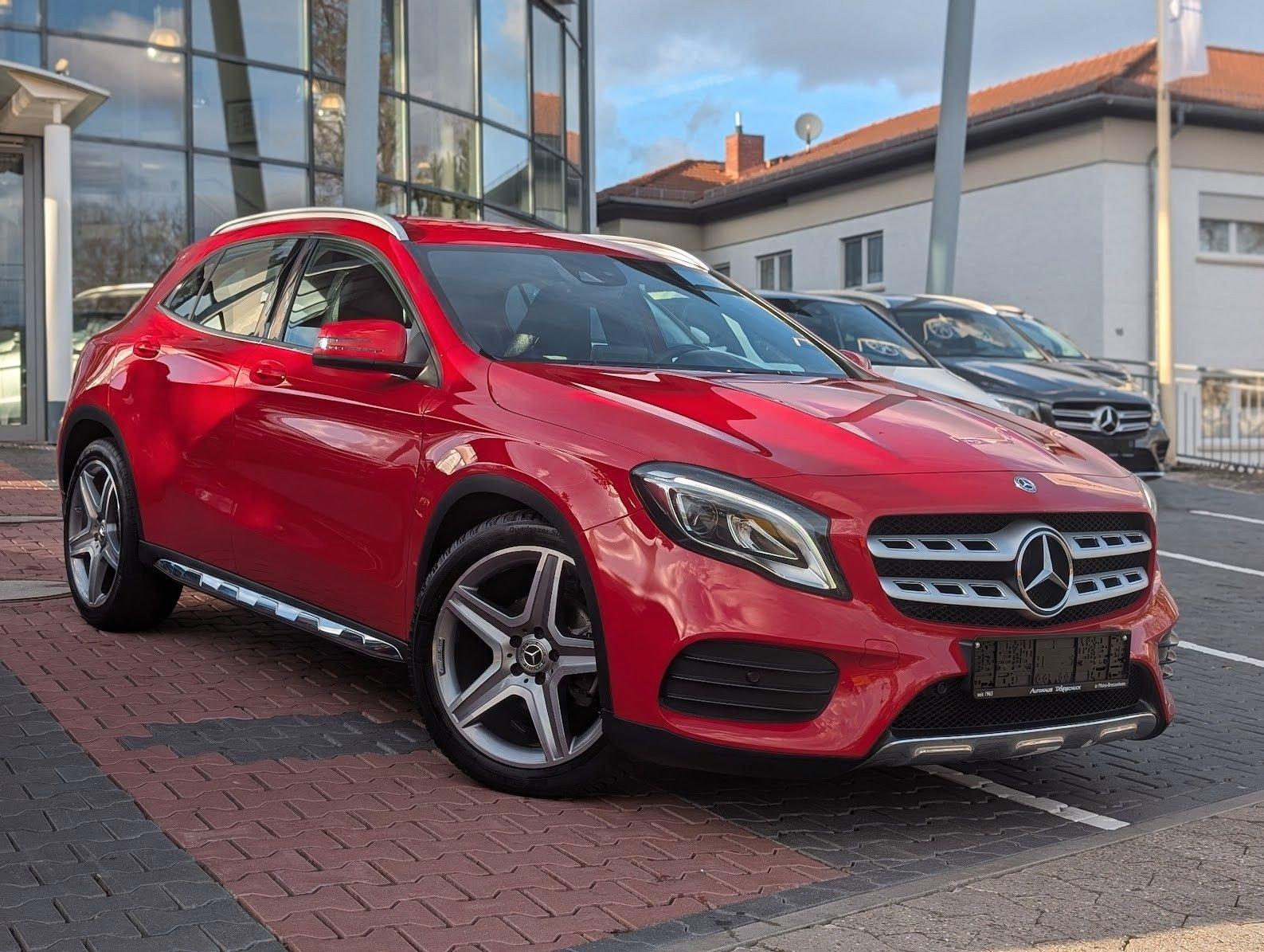 Mercedes-Benz GLA 180 AMG Line. LED. NAVI. Kamera. Keyless