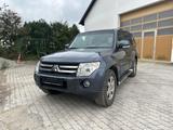 Mitsubishi Pajero 3.2 DI-D Intense 2007 Automatik Leder - Mitsubishi Pajero Intense mit Diesel-Antrieb