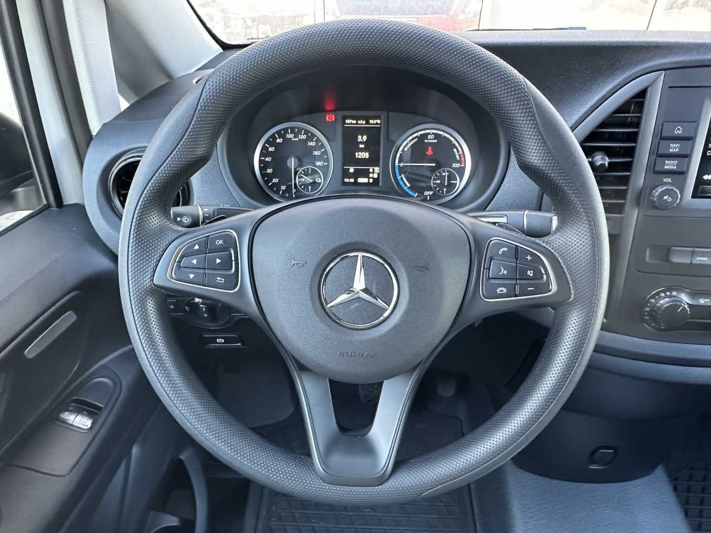 Fahrzeugabbildung Mercedes-Benz eVito 112 Klima Kamera Audio 30 Sitzheiz Tempom.