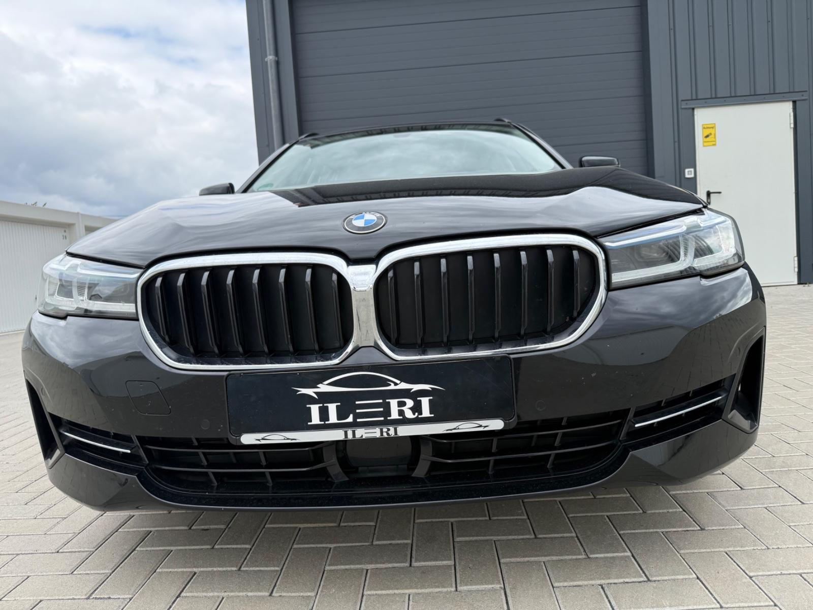 BMW 530 i Touring xDrive*AHK*PANORAMA*AMBIENTE*KAMER