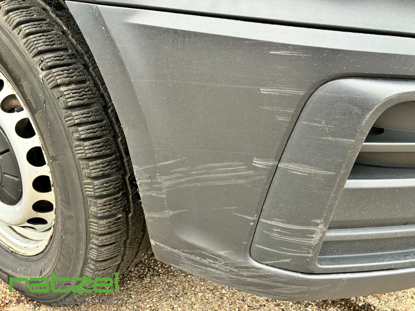 Fahrzeugabbildung Volkswagen Crafter lang Hochdach FWD Kasten 35 Apple CarPla