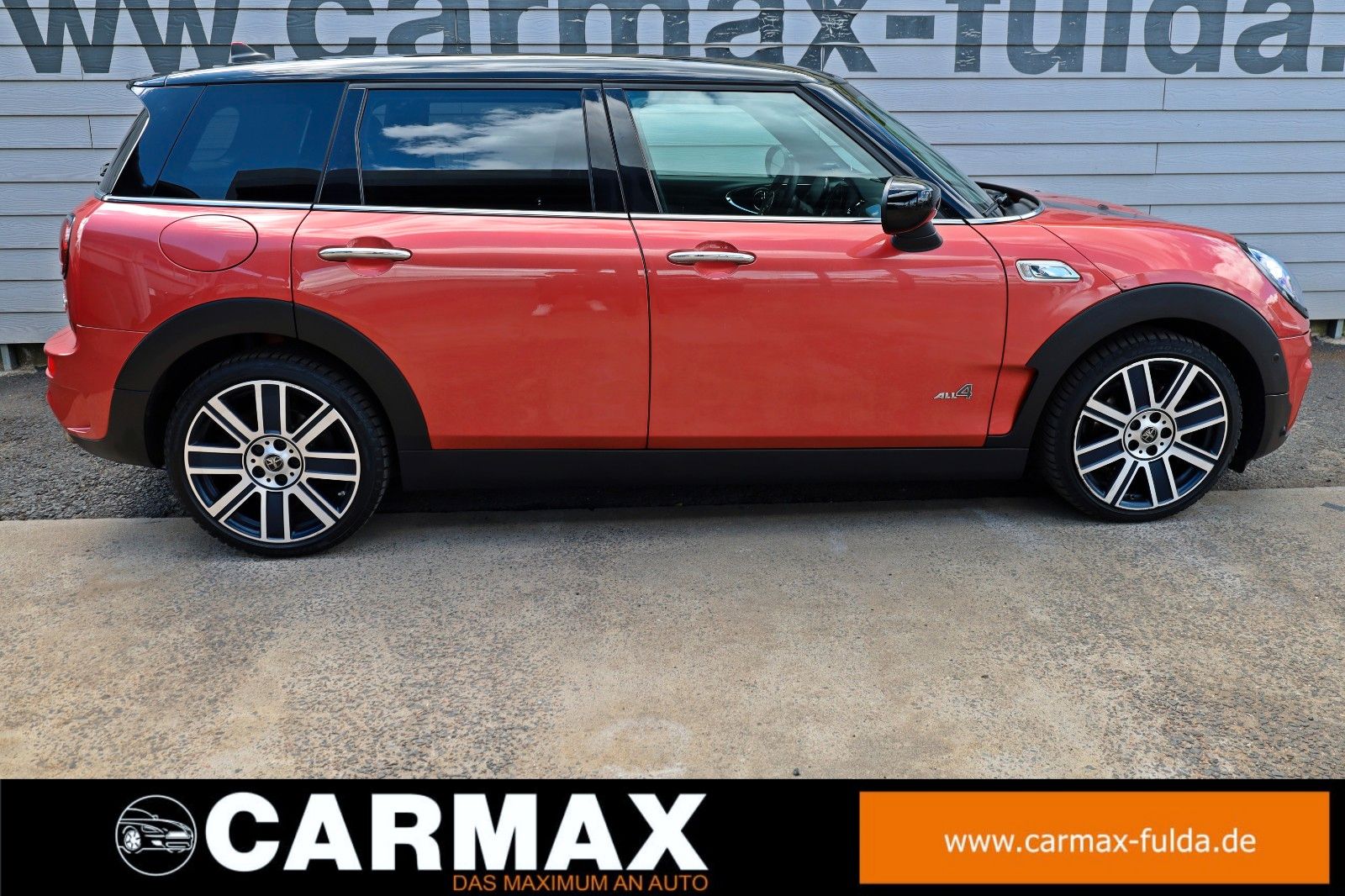 Fahrzeugabbildung MINI Clubman SD Cooper All4 Navi,LED,PanDach,Harman/K