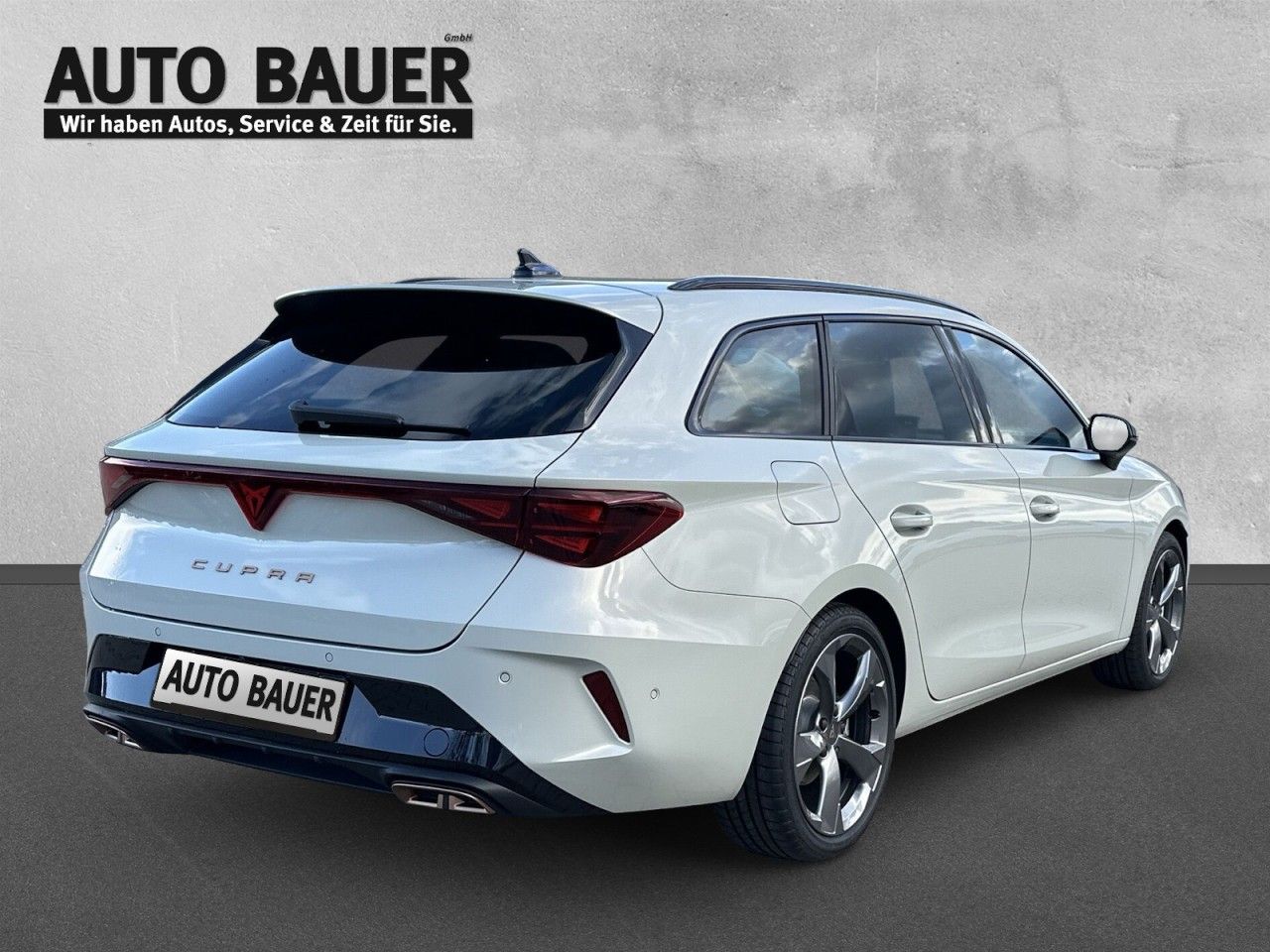 Fahrzeugabbildung CUPRA Leon Sportstourer 1.5 e-Hybrid 150 kW - mit KI generiert/bearbeitet