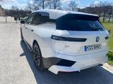 BMW iX xDrive40 | Vollausstattung | Sportpaket - BMW iX Gebrauchtwagen in München
